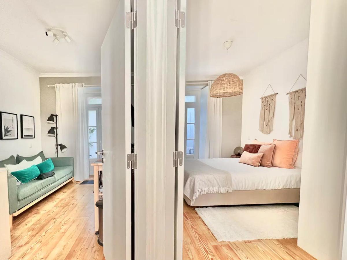 Vila Rosario 3 Studios With Patio By Homeful Homes Lisbon Exterior photo